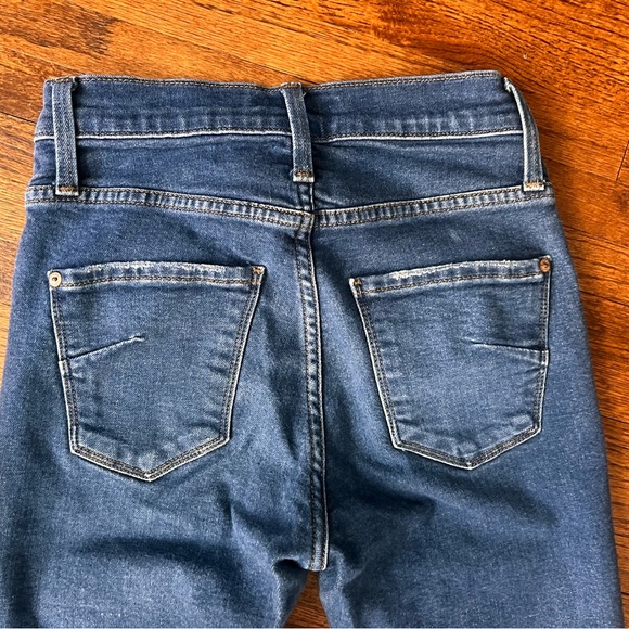 James Jeans Kiki Frayed Hem Crop Jeans Blue Size 26 - Picture 2 of 5